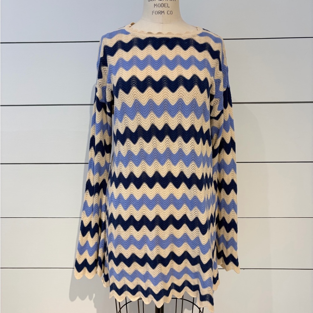 C&C California Chevron Knit Tunic Dress in Blue, Navy & Cream